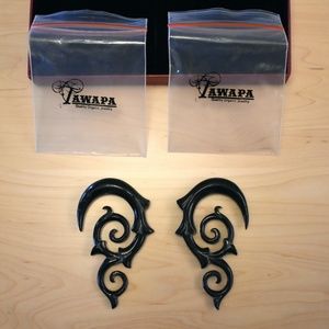 00g Borneo Vine Tawapa Earrings